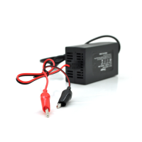 Зарядний пристрій для акумулятора з індикатором 12V/1,5A, ОЕМ (110*59*40) 0,14кг