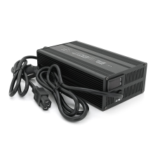 Зарядний пристрій для акумуляторів 36 / 48 / 60 / 72V, 15Ah, 1300W, LED-індикація